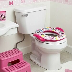 Disney Junior Minnie Mouse‎ Soft Potty Seat with Potty Hook Made in USA